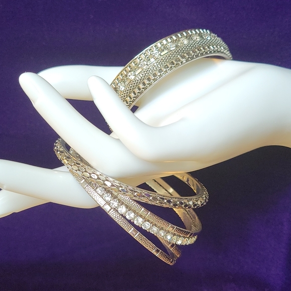 Bangle Bracelet - Picture 4 of 7